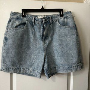 Fat Face Denim Mom Short, size 12